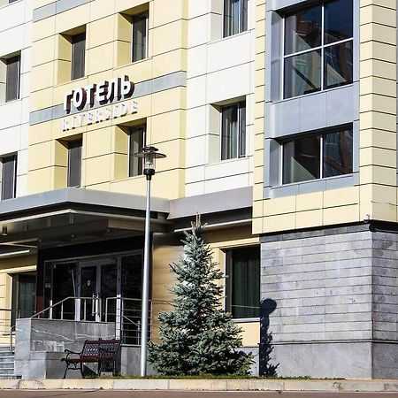 Riverside- Hotel And Mice TTchernihiv Extérieur photo