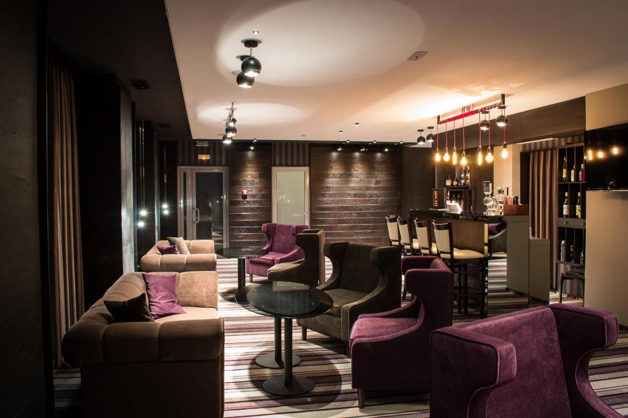 Riverside- Hotel And Mice TTchernihiv Extérieur photo